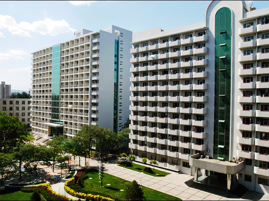 北京邮电大学的域名